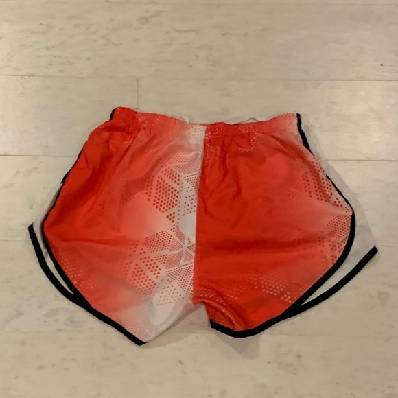 Nike Dri Fit Running Shorts - Picture 2 of 3